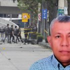 Wellington Benítez es el taxista que murió durante el atentado con carro bomba en Guayaquil. La policía realizó ayer pericias en el lugar de la explosión.