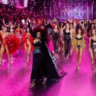Glamour, estilo y diversidad se anticipan en la alfombra rosa del Victoria’s Secret Fashion Show.
