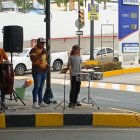La familia venezolana Family Sound se presenta en calles, eventos y escenarios.