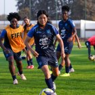 Emily Delgado volante ofensiva de la selección de Ecuador.