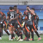 Emelec busca recortar distancia con el líder del segundo hexagonal, Deportivo Cuenca.