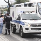 El cuerpo fue retirado por agentes del lugar. Familiares llegaron al sitio.