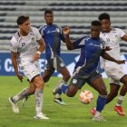 Emelec y Delfín se enfrentaron en el estadio Capwell.