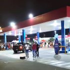 En este lugar del cantón Salinas se produjo el triple asesinato, las víctimas quedaron dentro de la camioneta donde viajaban