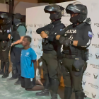 El joven fue retenido como sospechoso de la muerte de un vendedor de pescado y de un artista.