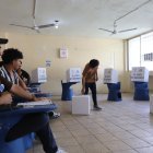 La consulta popular será el domingo 16 de noviembre, informó el CNE.