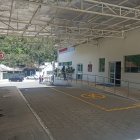 Un joven venezolano murió tras recibir un disparo en el cuello cuando libaba con un amigo en su departamento en Baños de Agua Santa.