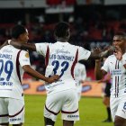 Quito  4 de noviembre del 2025. Cotejo entre Liga  vs. Orense, por la fecha 4 de la serie A, Hexagonal por el campeonato de la Liga Ecuabet 2025, en el Estadio Rodrigo Paz Delgado. API / DANIEL MOLINEROS