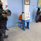 PPL sin sentencia en Loja participaron en la jornada electoral bajo un operativo de seguridad.