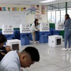El CNE informó que hasta las 13:00 votó el 41,39% de electores.