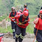 Los bomberos de Imbabura rescataron a cuatro víctimas mortales en Guadual.