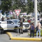 El exjuez Carlos Zambrano Veintemilla conducía su vehículo cuando lo atacaron.