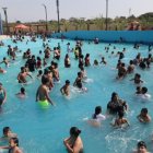 La piscina con olas de Guayaquil cerrada por actos indebidos mientras se realizan labores de mantenimiento.