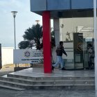 La mañana de este jueves 27 de noviembre, en el Centro Forense de Manta, retiraron a los tres miembros de la familia asesinada en El Porvenir.