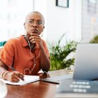 La transcripción de videos se ha convertido en una herramienta clave para facilitar el acceso a contenidos digitales para todos los usuarios.