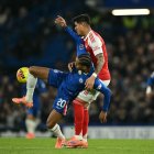 Piero Hincapié fue titular los 90 minutos en el empate 1-1 del Arsenal ante Chelsea.
