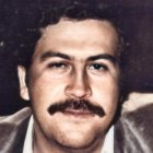 Pablo Escobar, narcotraficante colombiano, fue asesinado por la Policía de Colombia el 2 de diciembre de 1993.