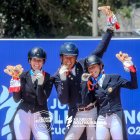 Julio Mendoza  (c) lideró el adiestramiento mixto en los Bolivarianos Ayacucho–Lima 2025 con dos oros individuales y un oro por equipos.