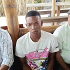 Alexander Reasco, junto a autoridades de Quinindé, recibe el reconocimiento público antes de su viaje a España para integrarse al Cádiz C.F.