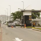 Doble crimen en urbanización vía a Salitre, dentro.