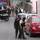 La Policía Nacional cercó el sector en el que sucedió el hecho violento.