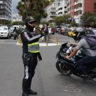 En los controles se detuvieron a más de 30 conductores durante las Fiestas de Quito.