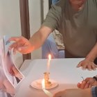 Noticieros peruanos, como el de Latina, han visitado a familiares de la madre. Ellos han realizado, desde lejos, sus pedidos de justicia.