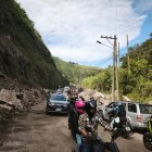 Derrumbe en vía Baños - Puyo.