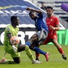 Emelec y El Nacional se enfrentan en el estadio George Capwell.