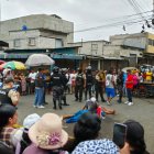 El suceso se produjo en el área del mercado ante gran concurrencia de compradores