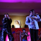 Willie y Paola  dan conciertos juntos. Es una terapia para ellos.