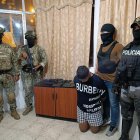 Un hombre fue aprehendido con armas, municiones. Además, en el inmueble había motos, informaron fuentes militares