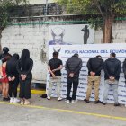 Los implicados llegaron con un arma de fuego a una hostal del sur de Quito.