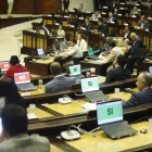 La Asamblea Nacional de Ecuador escucha a Mario Godoy tras acusaciones en su contra.