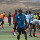 Ismael Nazareno padre de Miguel en la cancha de Socio Vivienda 2.