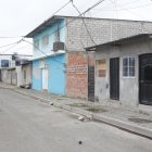 Escena del crimen en la cooperativa Cipreses, Durán, donde dos mujeres fueron asesinadas a tiros la tarde del jueves.