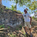 Al recorrer por este rincón costero  puede descubrir fósiles marinos.