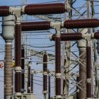 Ecuador y Colombia escalan su tensión bilateral tras el cruce de aranceles y la suspensión de la venta de energía.