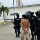 La Policía aprehendipo a dos hombres y una mujer vinculados a red de expendio de sustancias y otros ilícito