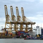 Ecuador asegura autosuficiencia energética pese a la suspensión de importación de energía desde Colombia.