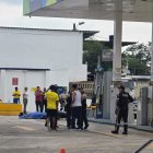 Un presunto delincuente murió durante el enfrentamiento con la Policía, tras el asalto.