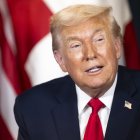 Donald Trump confirmó que no asistirá al Super Bowl.