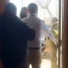 Agente de ICE intentó ingresar al Consulado de Ecuador en Minneapolis