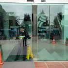 En las oficinas de la ANT de Quito solo queda el personal de limpieza y de seguridad.
