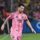 Messi brilló en el estadio Monumental. Gol y asistencia.