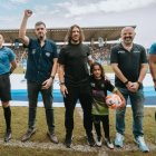 La final de la LigaPro Kids con la presencia del alcalde Aquiles Álvarez, Carles Puyol y MIguel Ángel Loor.