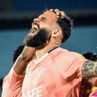 El venezolano Jhon Chancellor lidera la defensa de la Universidad Católica.