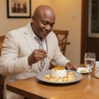 Richard Barker es un actor ecuatoriano que actualmente vive en Estados Unidos.