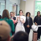 Fátima Bosch fue recibida en el aeropuerto de Tababela, en Quito, antes de su traslado a Ambato para participar en el Desfile de la Confraternidad.