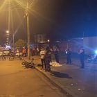 El ataque ocurrió cuando ambos circulaban a bordo de una motocicleta.